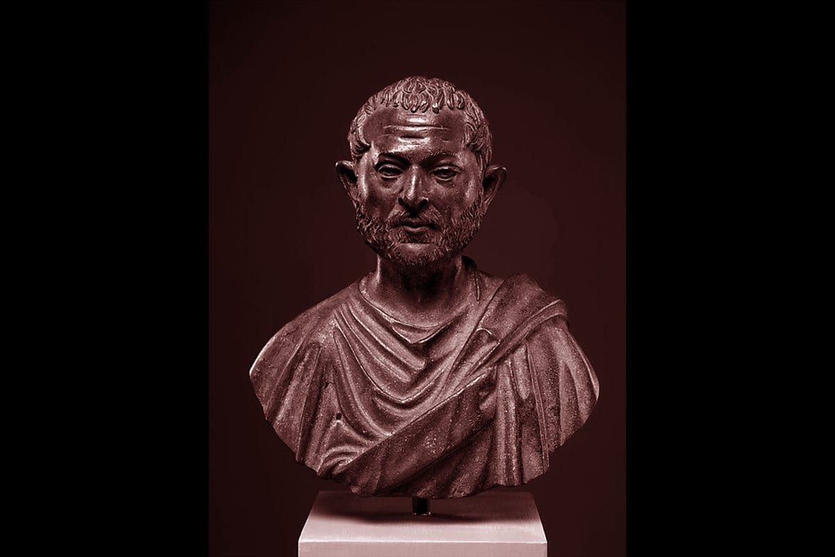 Portada del archivo: Bronze portrait bust of a man, de Anónimo
